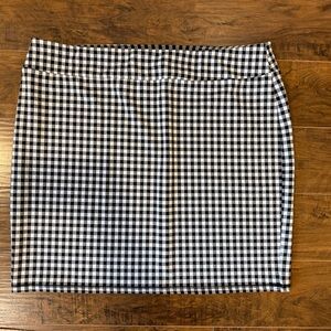 Classic Black and White Checkered Skirt